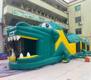 Crocodile Inflatable Obstacle Course – Unleash Wild Thrills