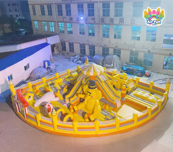 Sunny Yellow Elephant Cartoon Theme Custom Inflatable Castle