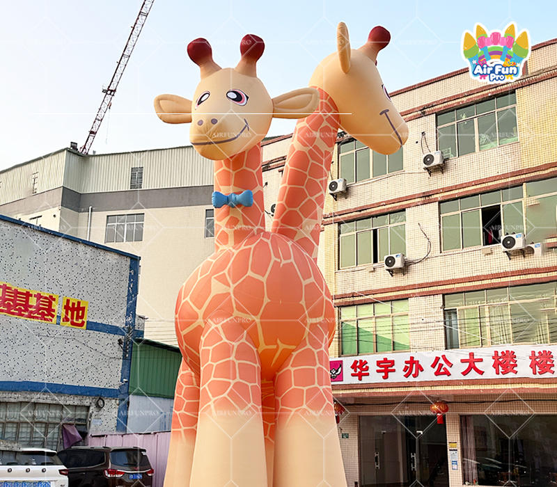Entertainment Decoration Custom PVC Giant Inflatable Giraffe Playground Imitated Blow up Animal Sculpture Waterproof for Display