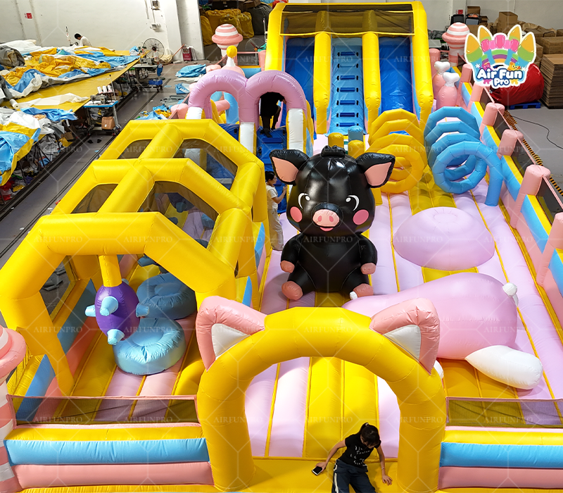 Playful Pig‑Theme Inflatable Fun Park | Giant Multi‑Zone Inflatable Playground